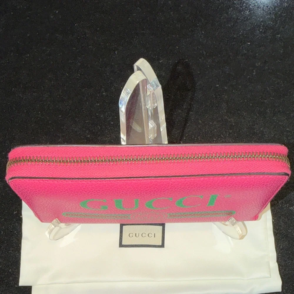 Gucci Hot Pink Leather Zip-Around Wallet with Green Logo Stripe 🩷💚❤️ - Picture 5 of 17